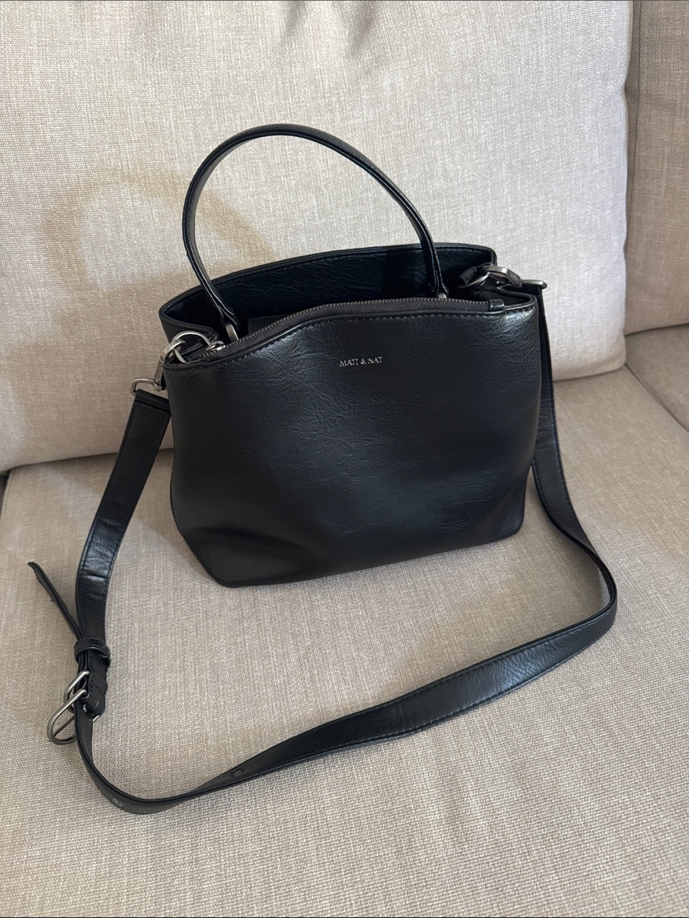 Matt & Nat Black Leather Shoulder Bag with Removable Strap